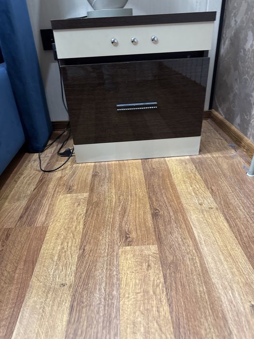 Продам прикроватные тумбочки