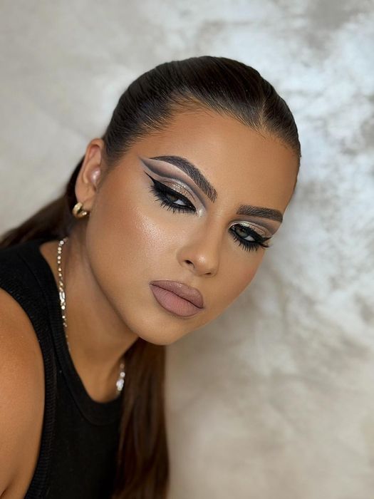 Makeup pitesti  detalii la nr de telefon