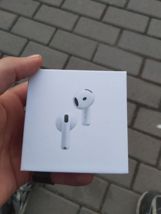 Vivo y55 + Air pods 4