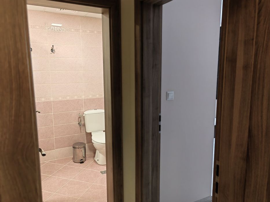 Дава се под наем Многостаен апартамент в Пловдив, Христо Смирненски - 150 кв.м за 918 € - Снимка #7