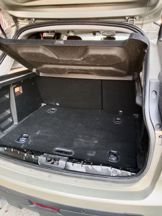 Продается свой автомобиль Лада xрей