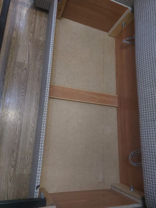 Продам диван раскладывается в перед