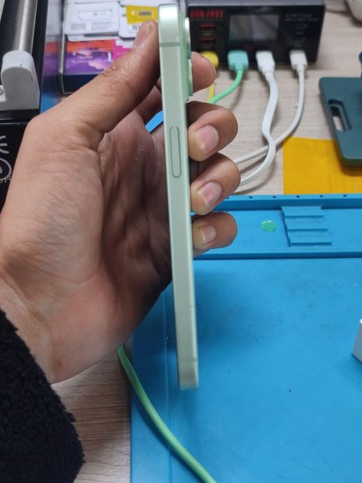 iPhone 15 128Gb 80емкость