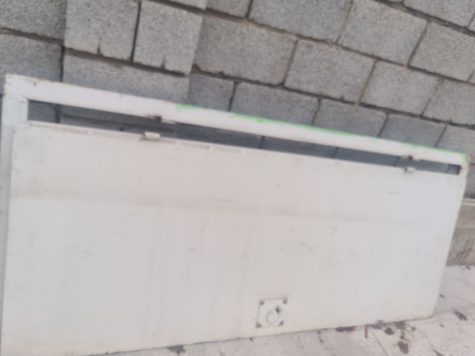 Дверь продам срочно