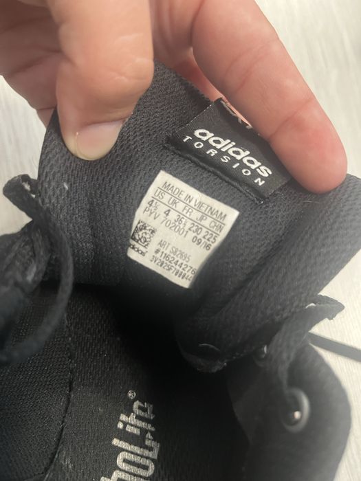 Adidași adidas negri