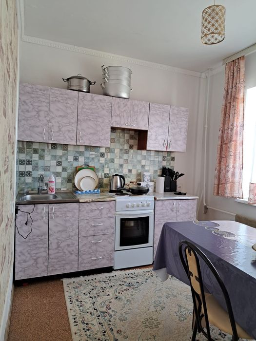 Продам квартиру .