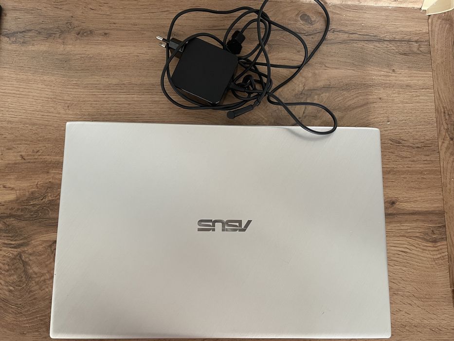 Продам ноутбук ASUS Vivobook