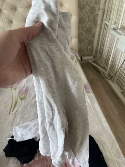 Отдам для девочку вещи