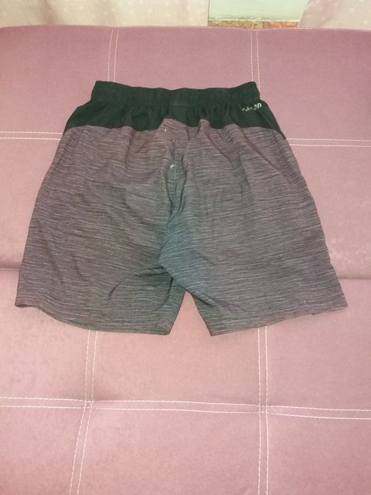 Шорты размер 32 Шорты Manchester United