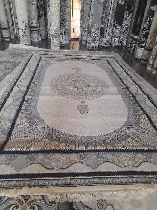 Troya kalleksiyasidan tayyor sifatli gilam