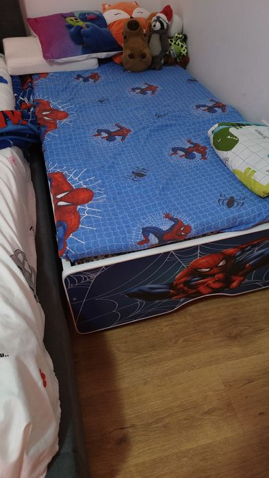 Vând pat copii Spiderman
