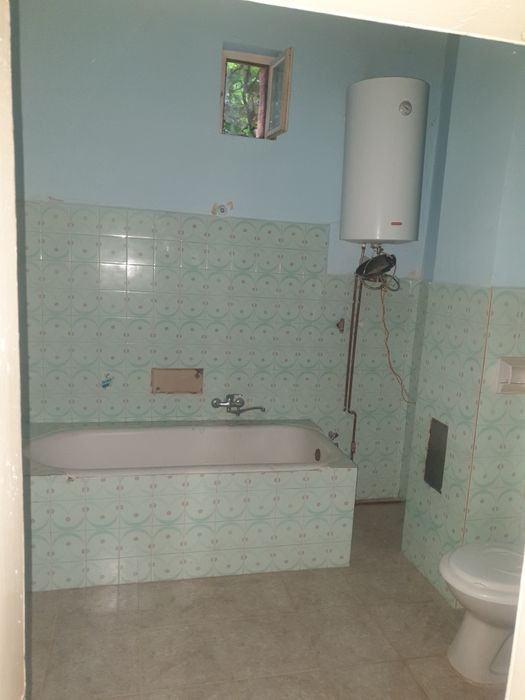 Vând casă în Pârneava, str. Oituz, teren 953 mp