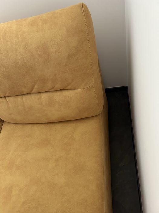 Диван с един подлакътник