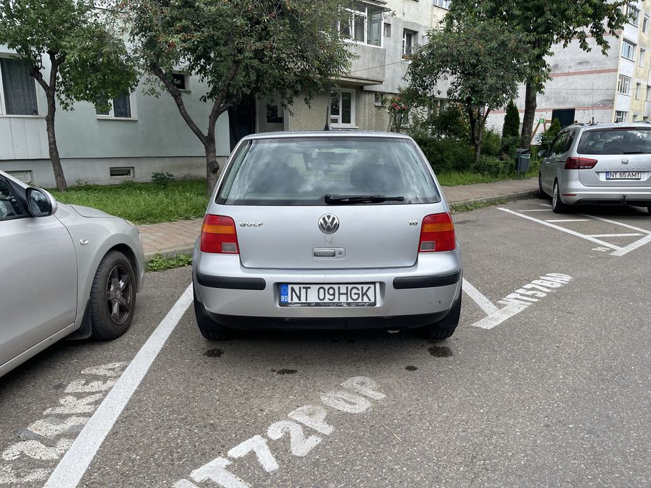 Vand VW Golf IV 1.6 automat 202.000km cu adaptari pentru persoane cu dizabilitati