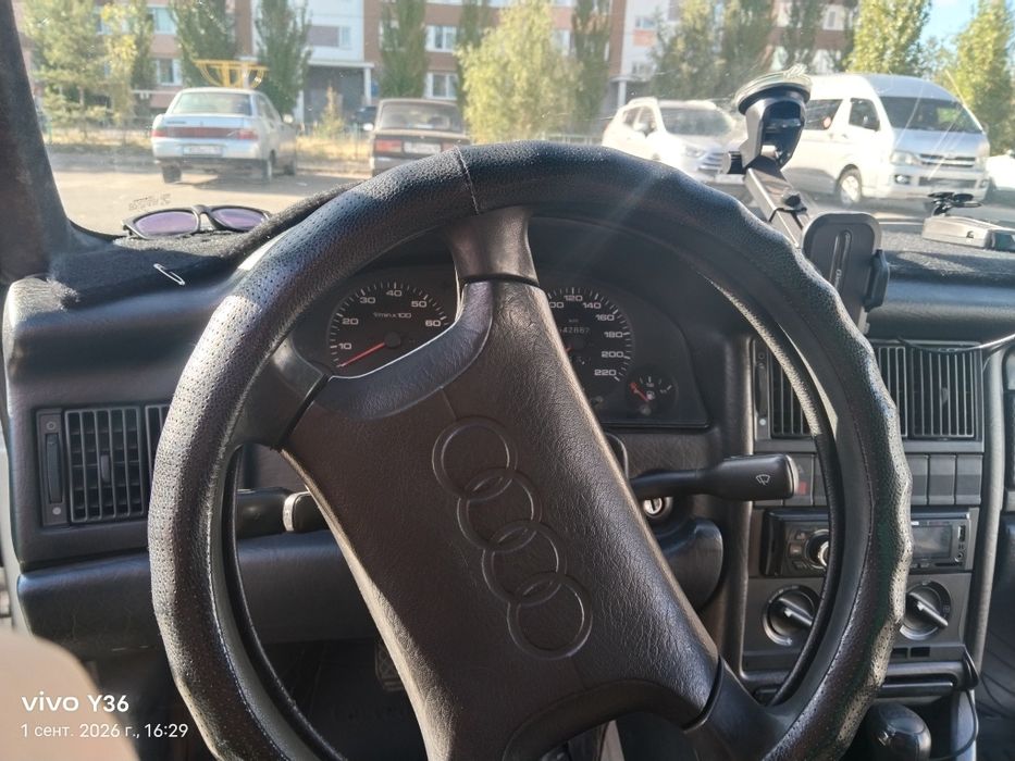 Продам машину Ауди 80