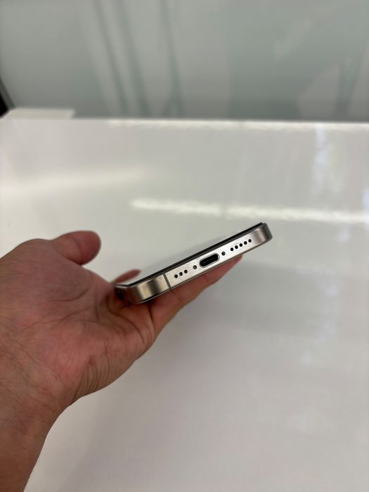 Iphone 15pro б/у