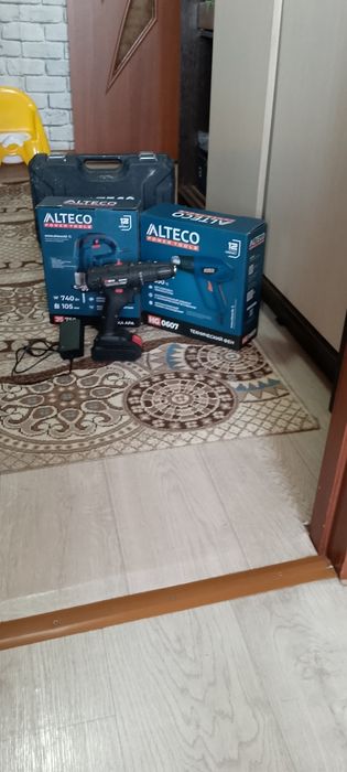 Шуруповер строительный