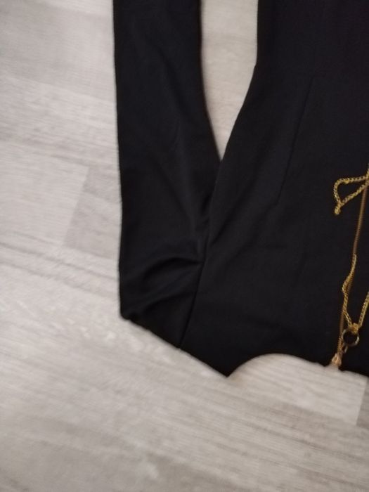 Рокля с 3/4ръкави и ефектен гръб