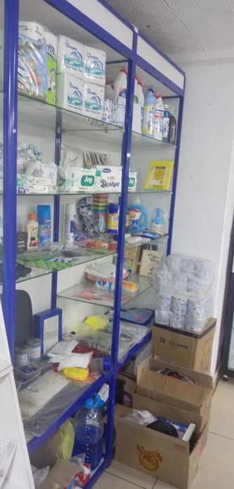 Продам полки , холодильник,для магазина