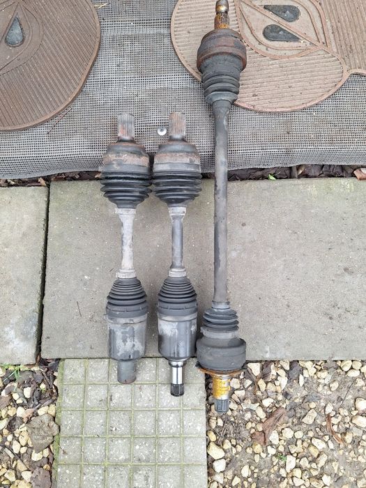 Полуоски за мерцедес / mercedes c350 4matic