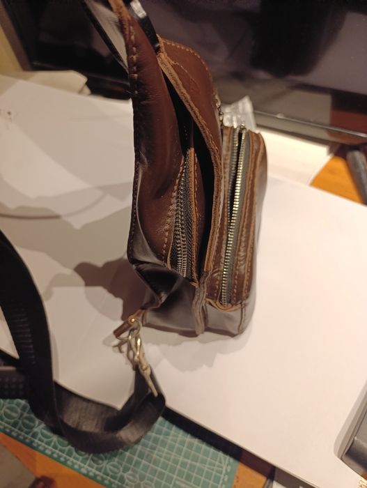 Продается крос боди сумка мужская из натуральной кожи