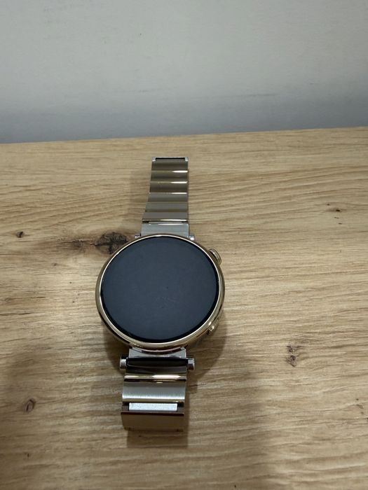 Смарт часовник Huawei Watch GT 4 (41 mm, Stainless Steel) + Удължена гаранция до 11.2027г.