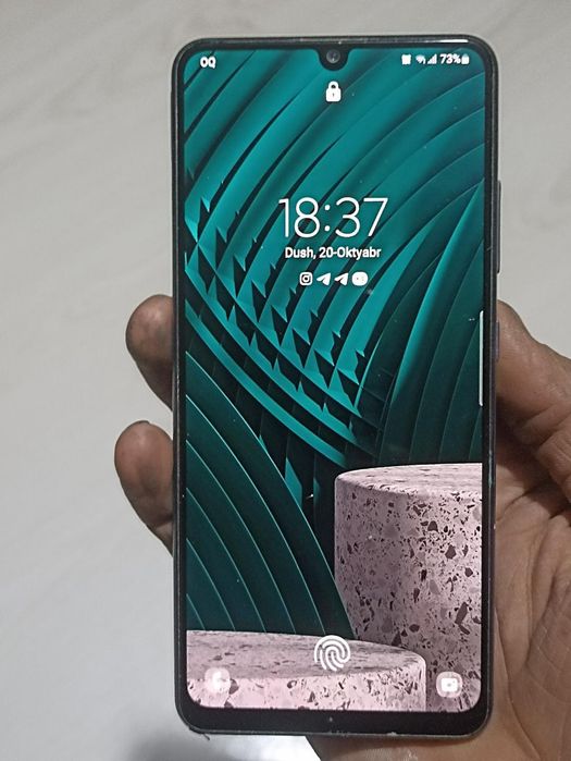 Samsung.  Galaksiy A32.