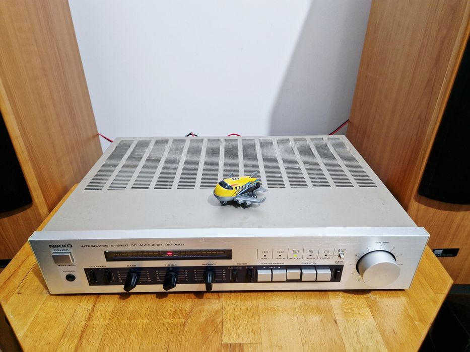 Nikko NA-700II – 2 x 57 W la 8Ω