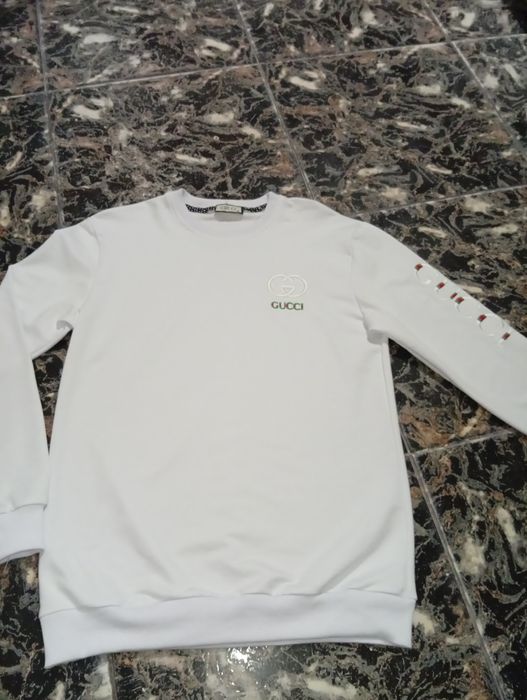 Bluze cu mânecă lungă, din bumbac cu țigla cusută.