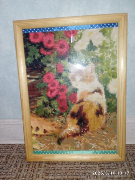 Продам картины , в рамках. Ручная работа.Цена_1500 за 1 картину.