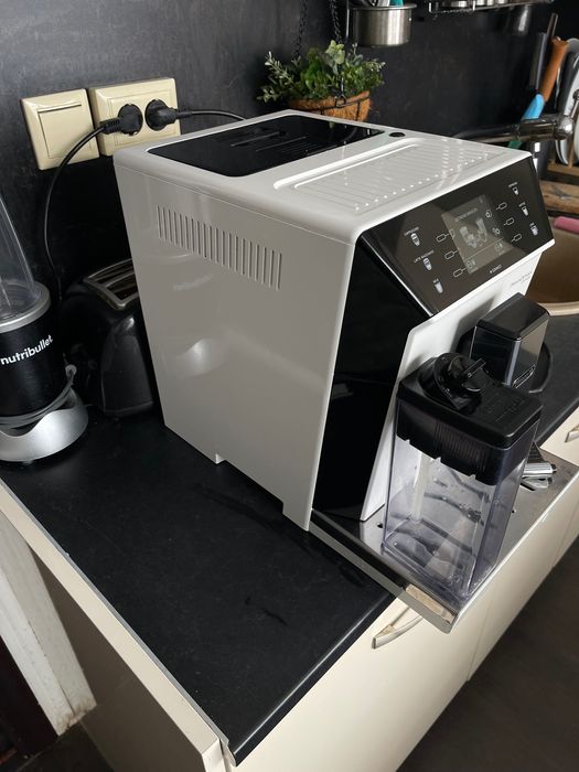 Кафемашина Delonghi Primadonna Class