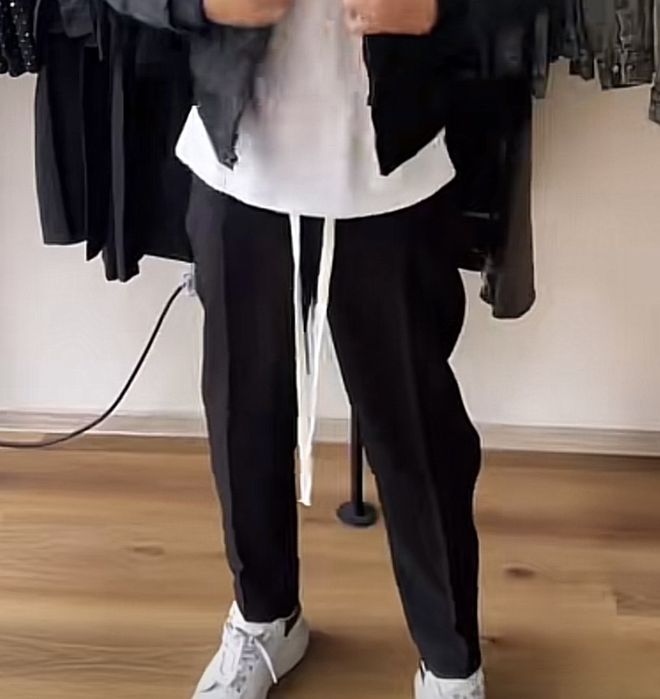 Pantaloni cu Fermoare Laterale si cu Sireturi lungi! Calitate superioa