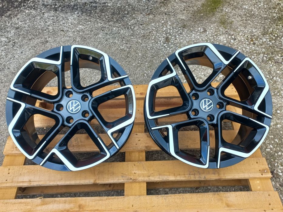 18"Vw Gti Gtd Golf Passat Tiguan Touran 8ж ет40 Black Polish Нови