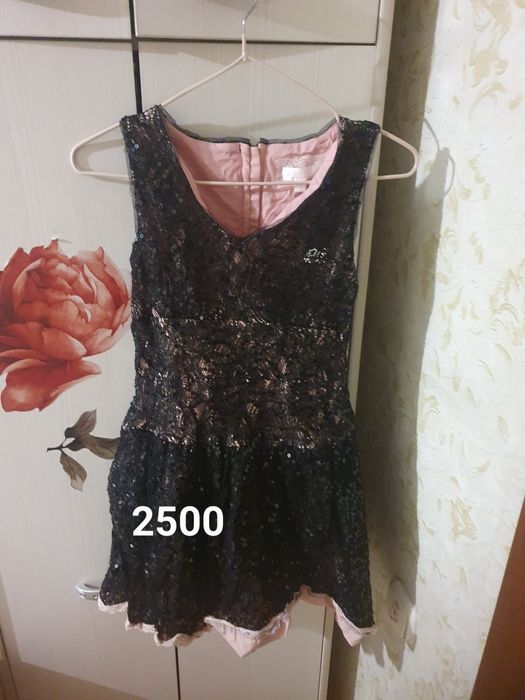 Продам детские платья