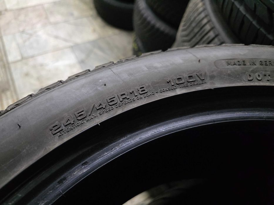 2бр Зимни гуми 245 45 18 - Goodyear - DOT 2024