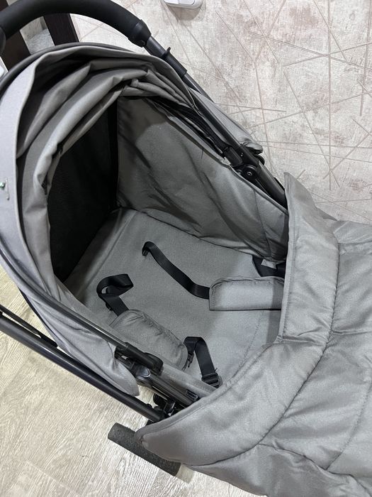 Продам коляску в отличном состояние