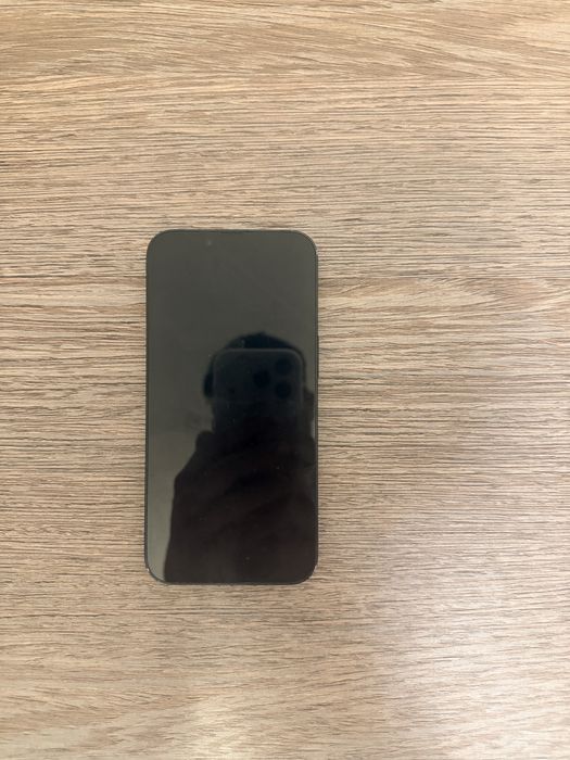 iphone 14, 79% sanatate baterie , nu e zgariat sau spart