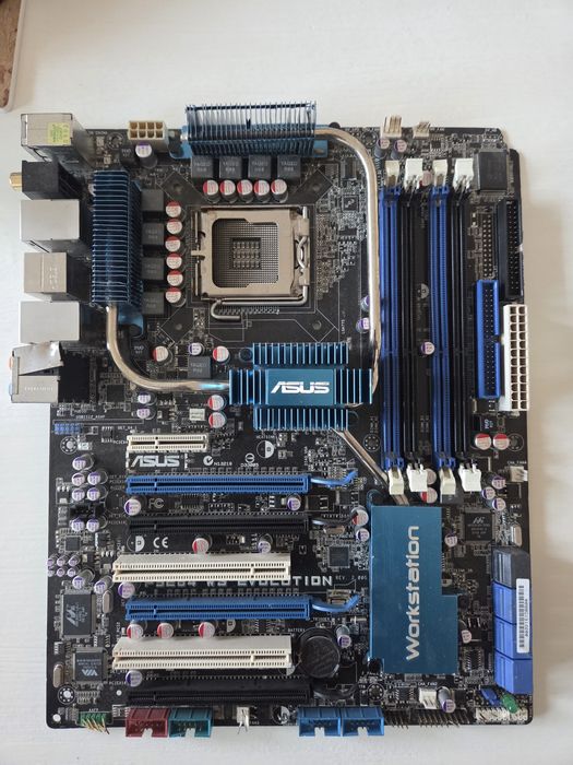 2x Asus P5E64 WS Evolution