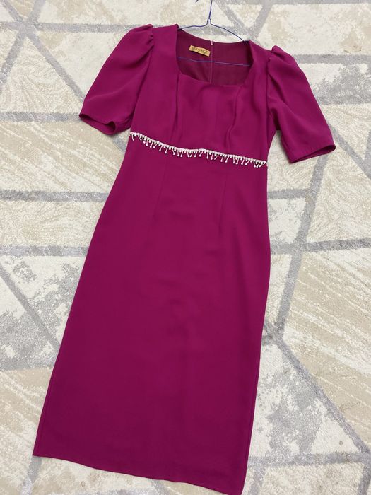 Продам платье женское