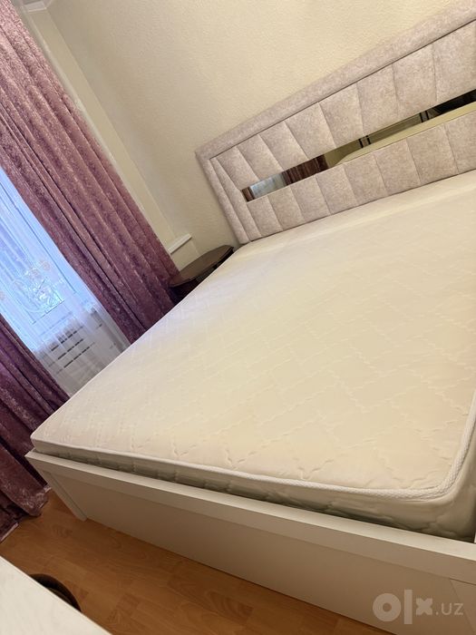 Продам двуспальную кровать б/у
