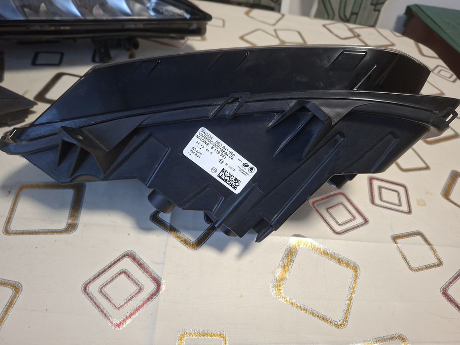 proiector octavia 4 cu grila  complet