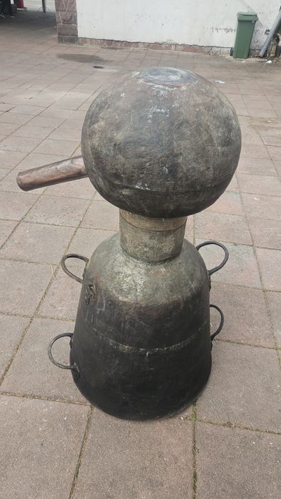 Стар гюлов казан