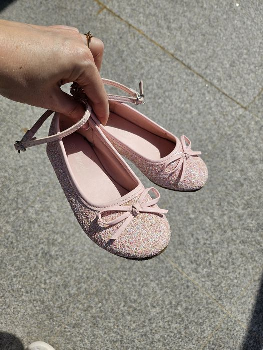 Нови обувки за момичета, 25 номер