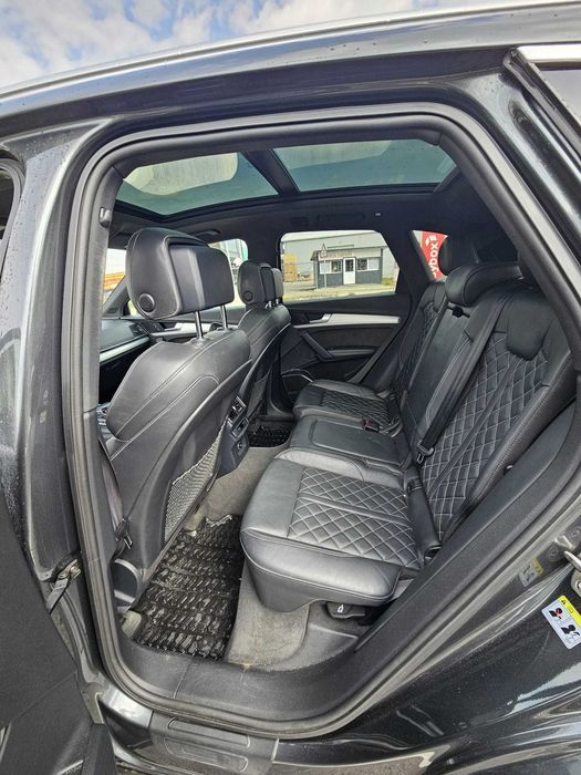 Vand AUDI SQ5 2018