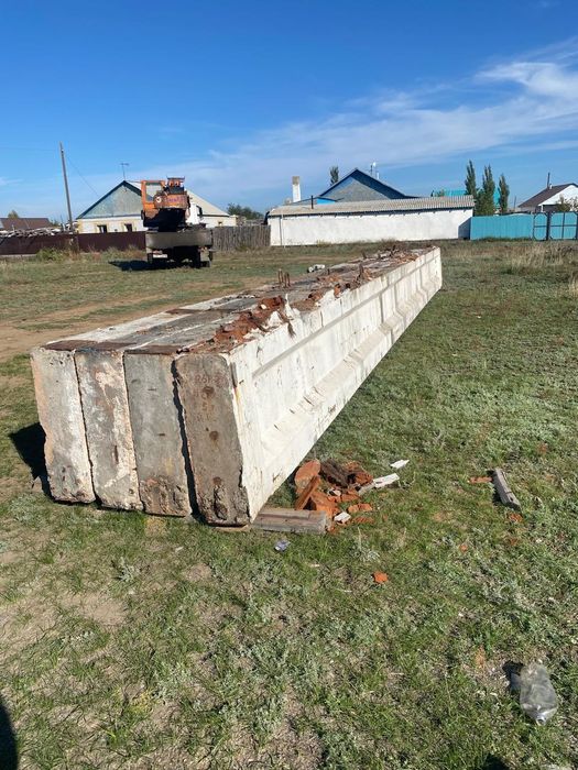 Продам Ж.Б.И 12 метровый регеля  280 тыс