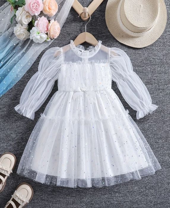 Красивое белое платье