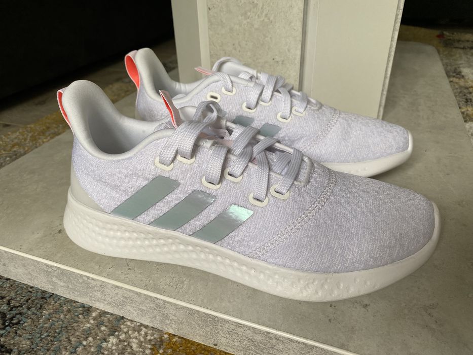 Нови маратонки adidas 38,5