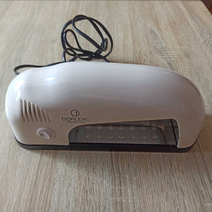 Лампа за маникюр