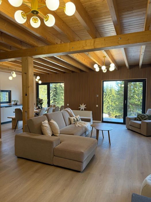 Cabana de inchiriat cu jacuzzi in muntii Apuseni, Baisoara