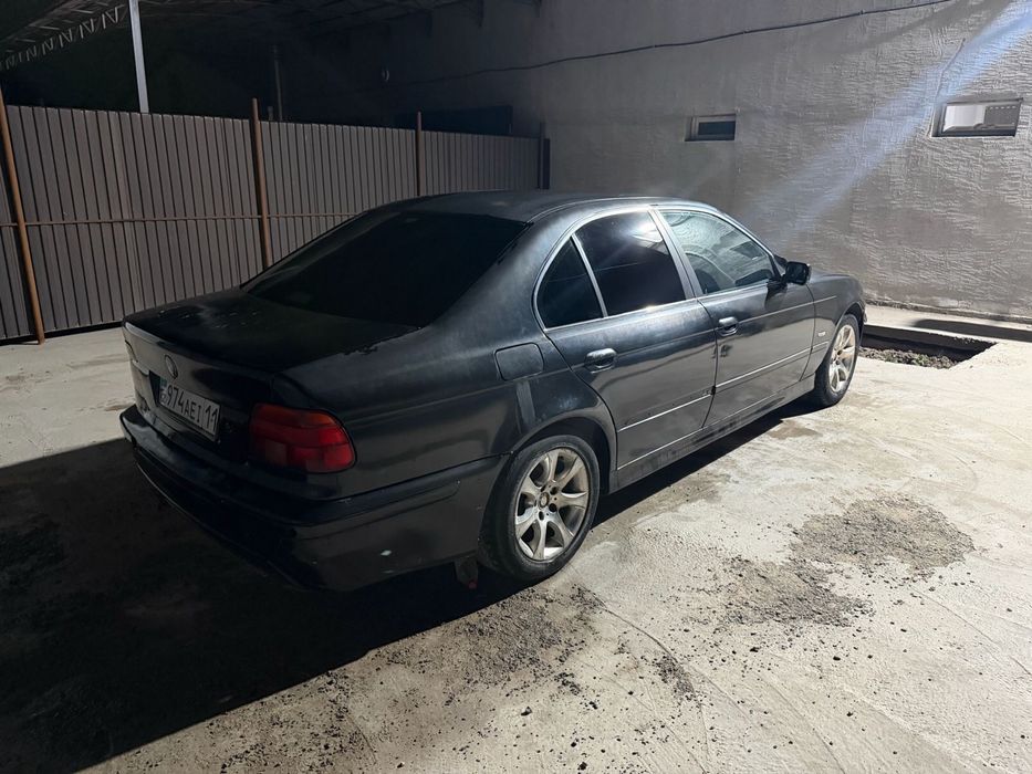 BMW e39 523i сатылады